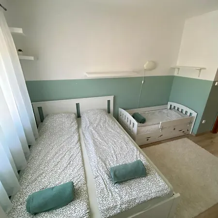 דירה Deak Apartman
